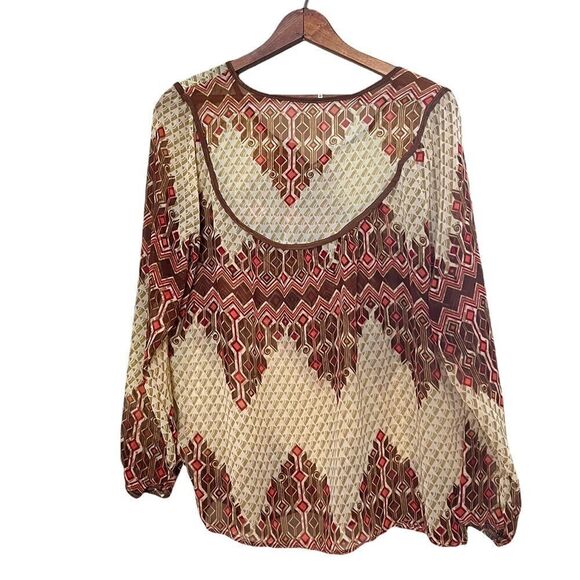 Nine 1 Eight Sheer Lightweight Tassel Top - Picture 9 of 9